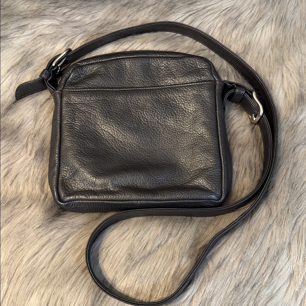 Libaire Women's Black Leather Crossbody Bag - Picture 8 of 9
